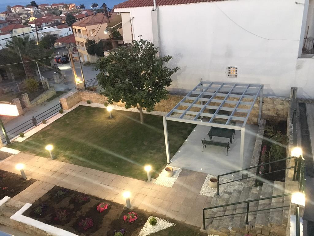 Filoxenia Studios Áfitos Exterior foto